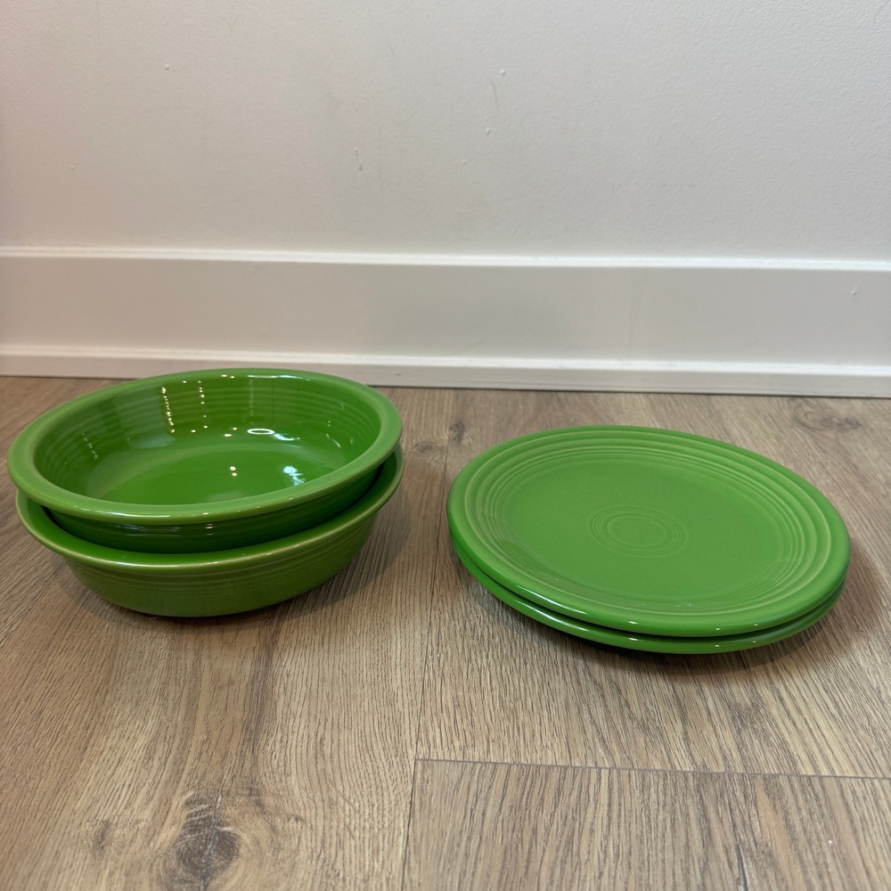 Fiestaware Shamrock Green Cereal Bowls Bread Plates Set of 4 Homer Laughlin USA